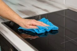 BiOHY Glaskeramik Kochfeldreiniger (24x20l Kanister) | Optimal Zur Reinigung Und Pflege Von Kochfeld Und Induktion | Geeignet Für ALLE GERÄTE -Geschäft Für Haushaltsreinigung 2d0c08a5 326b 44a0 bb06 879f94b7658a